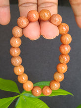 Load image into Gallery viewer, Vòng Đá Cẩm Thạch Huyết, 10mm (Reddish Jade)
