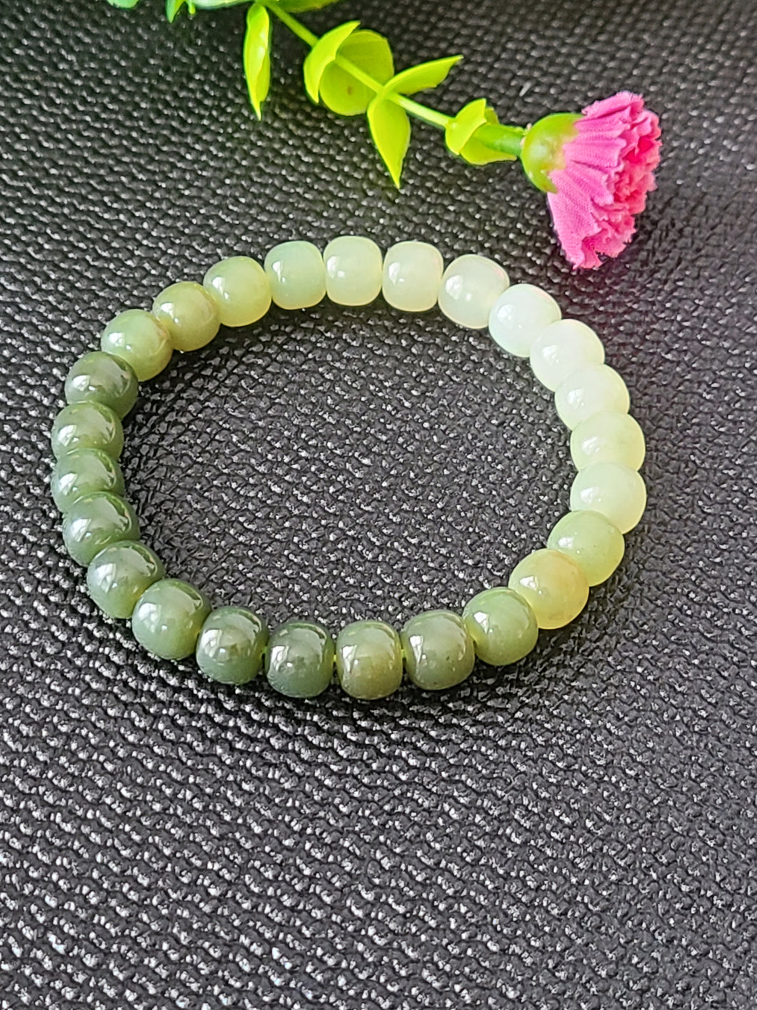 Vòng Đá Cẩm Thạch Hòa Điền ( Heitain Jade), 8*7mm