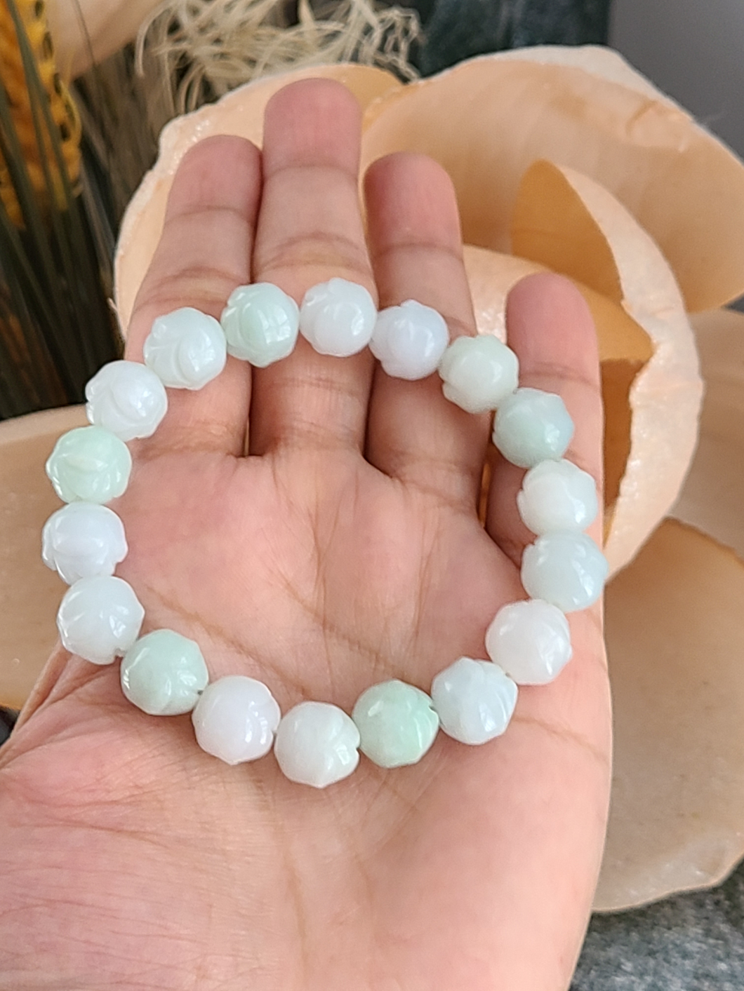 Vòng Đá Cẩm Thạch hoa vô ưu (Jade)